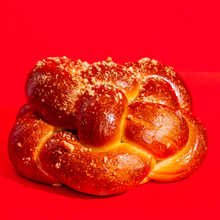 Load image into Gallery viewer, Streusel & Raisin Round Challah • 11-27 Sept Only • 2 DAY NOTICE REQ'D