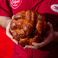 Load image into Gallery viewer, Sesame Round Challah • 11-27 Sept Only • 2 DAY NOTICE REQ'D