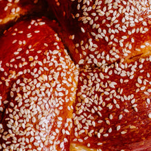 Load image into Gallery viewer, Sesame Round Challah • 11-27 Sept Only • 2 DAY NOTICE REQ'D