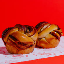 Load image into Gallery viewer, Chocolate Babka Braid