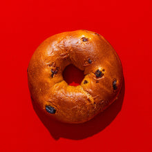 Load image into Gallery viewer, Bagel – Cinnamon Raisin
