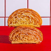 Load image into Gallery viewer, Plain Croissant
